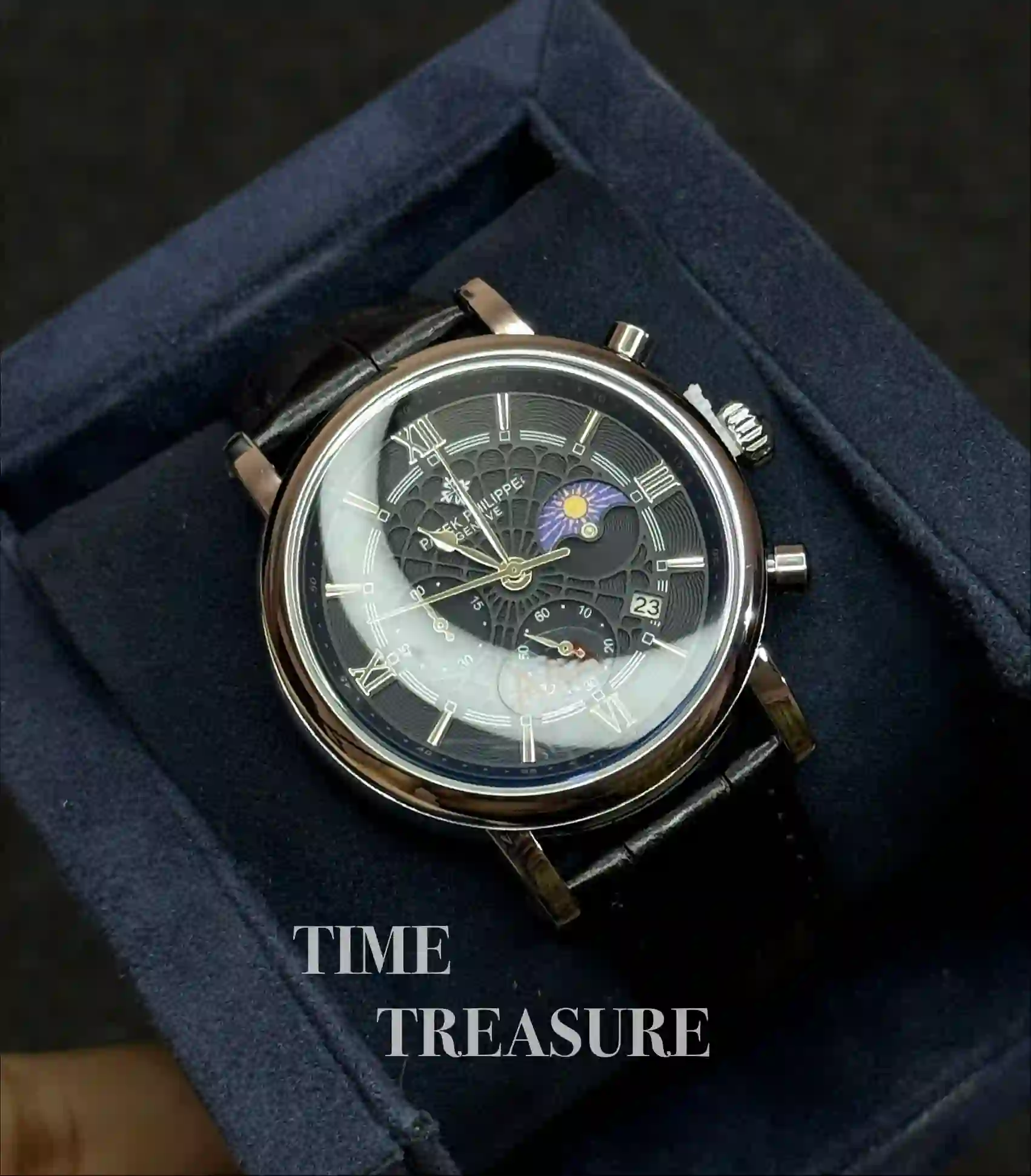 Patek Philippe chronograph formal watch moonphase - Image 2