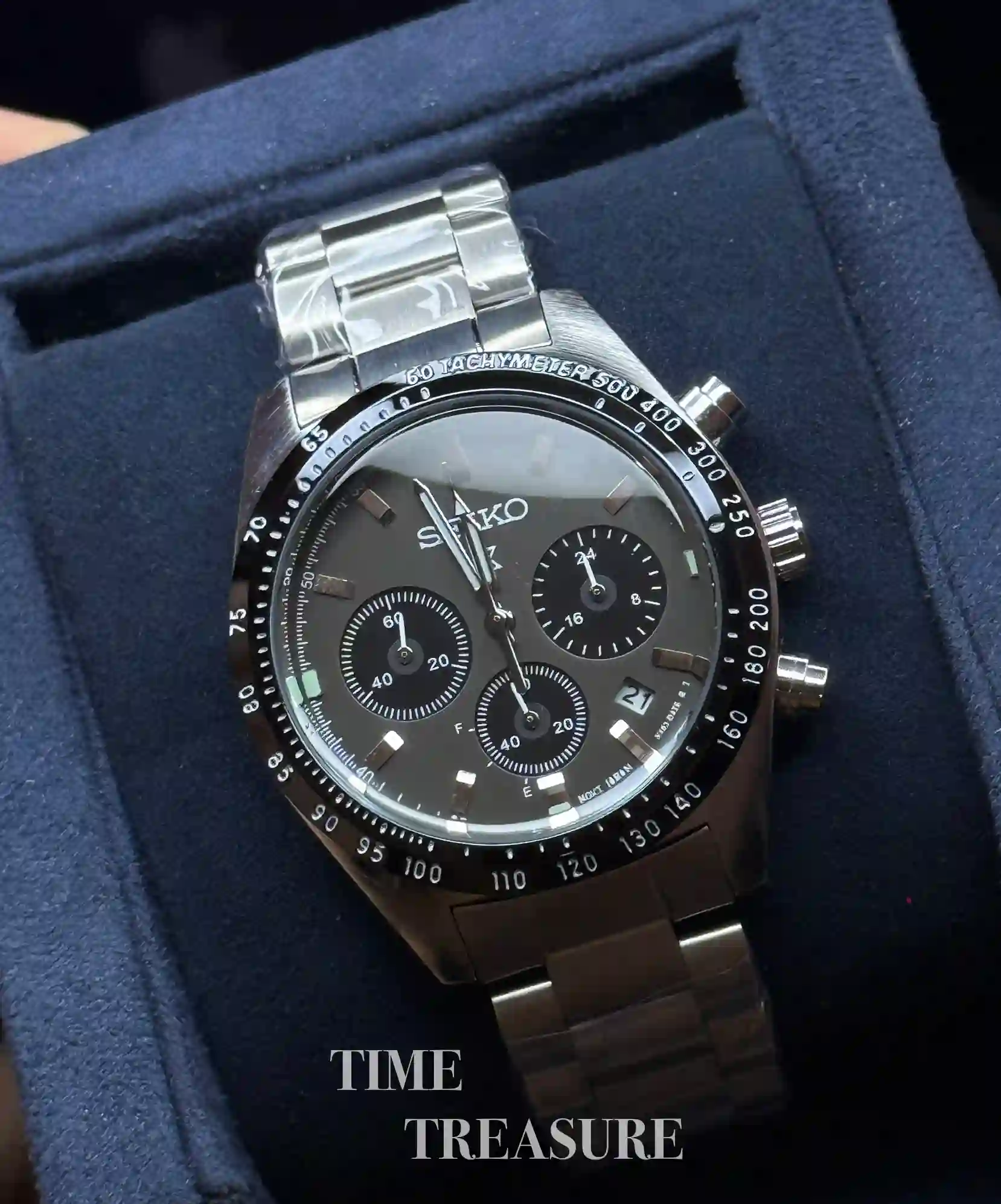 Seiko Prospex Black dial chronograph watch for men | Gray - Image 5