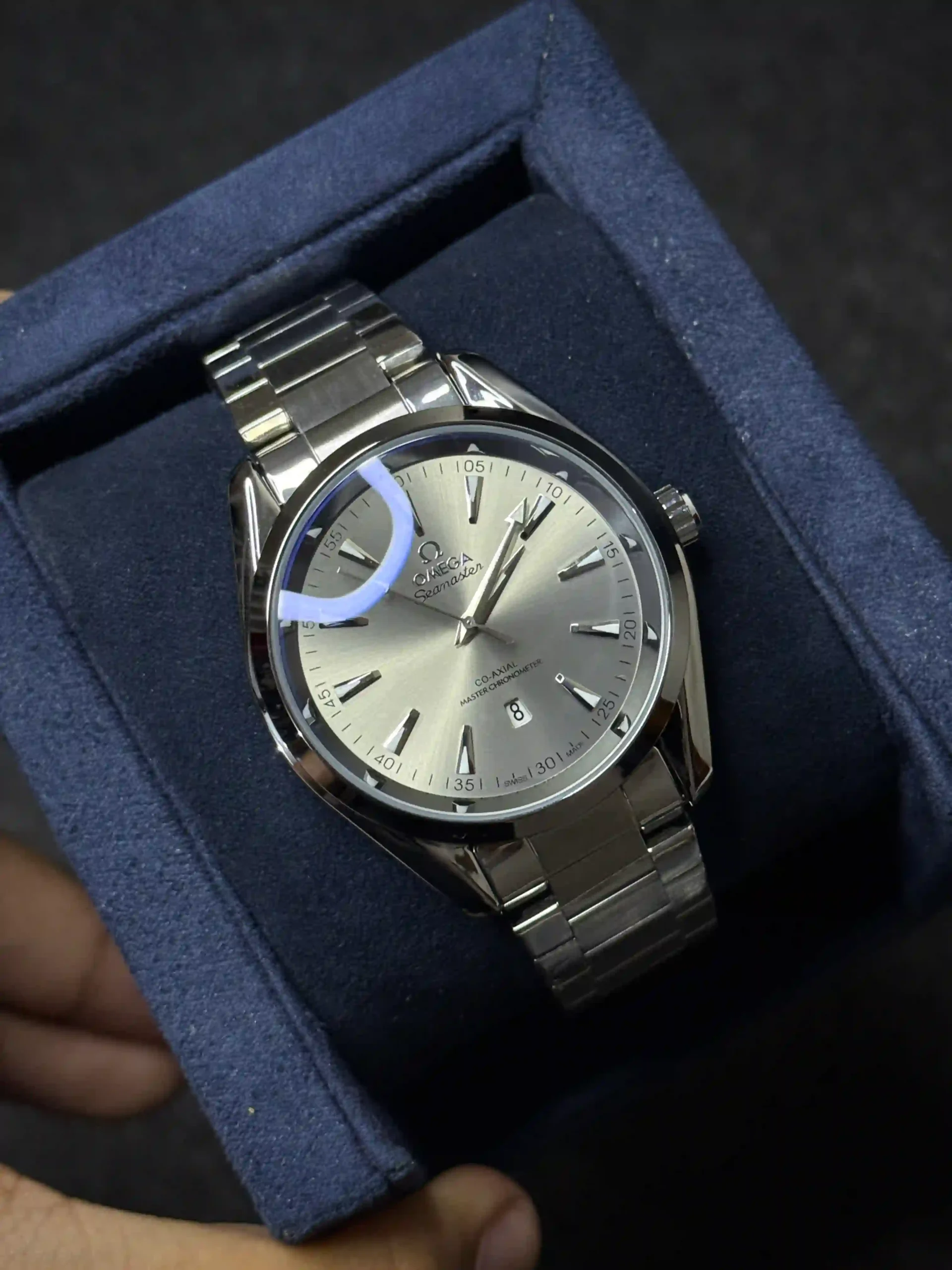 Omega Seamaster Aqua Terra (Sweeping movement)